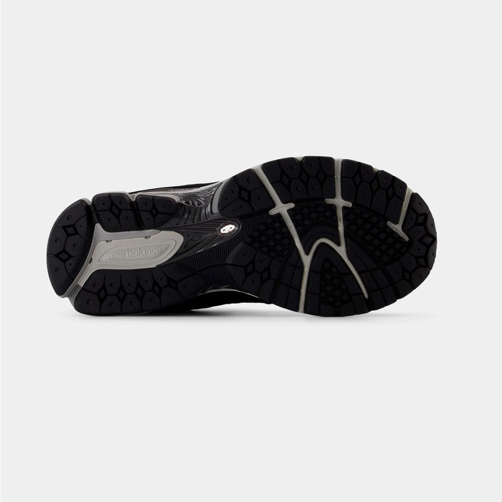 Tenis Deportivo Para Caballero New Balance 2002R Negro Gris Ab0701