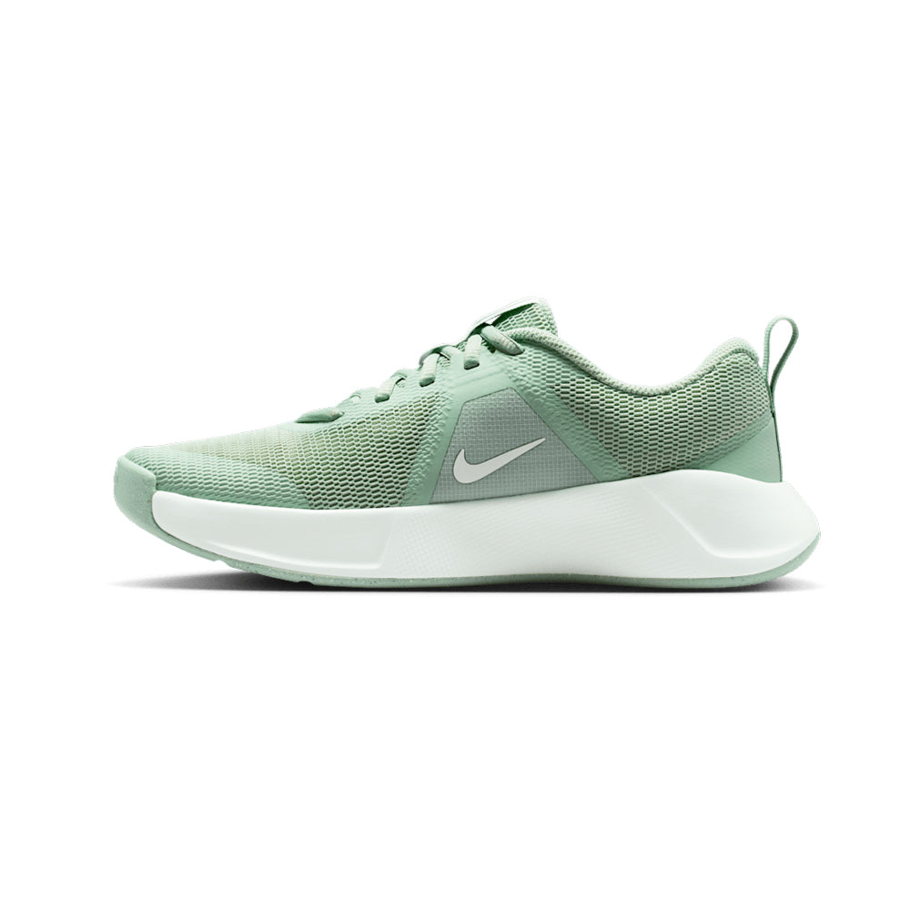 Tenis Deportivo Para Dama Nike MC Trainer 3 Verde Blanco Ab0701